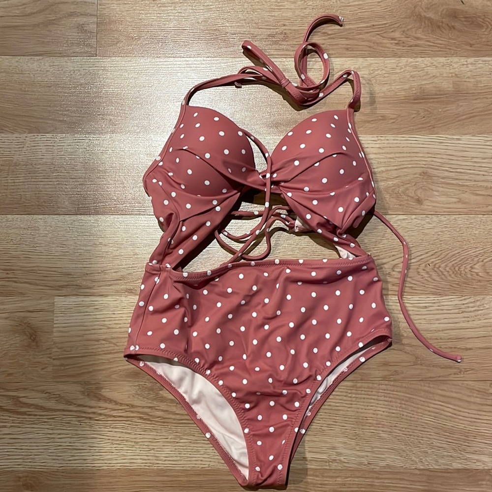 One piece swimsuit
